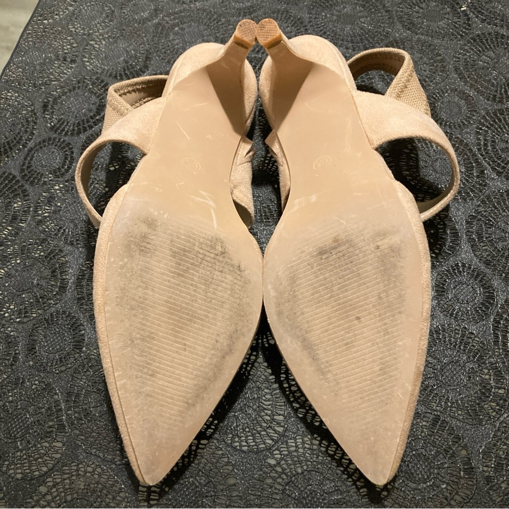 Beige Low Heel Pointy Toe Sling Back Pumps Shoes Sz 6 1/2 - Picture 4 of 7